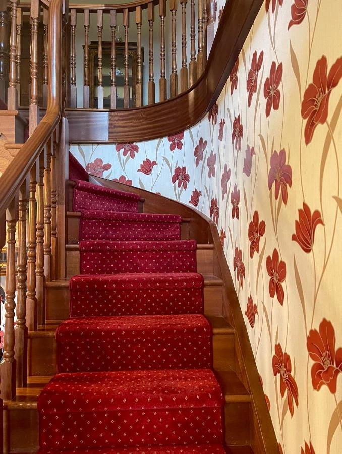 Greenfields Country House Latton Bagian luar foto