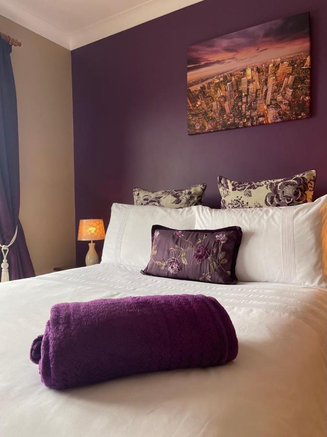 Greenfields Country House Latton Bagian luar foto